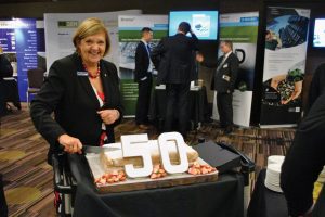 6e9921d8bad594456f7762f80c4ef44c