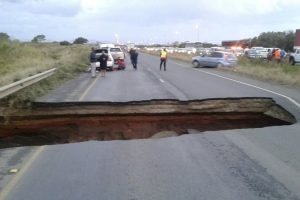 22e3c2a90b4b514f8bd4c3887ccb9800