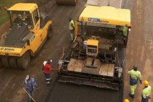 CAMEROON TESTS ROLLER-COMPACTED CONCRETE FOR ROADS