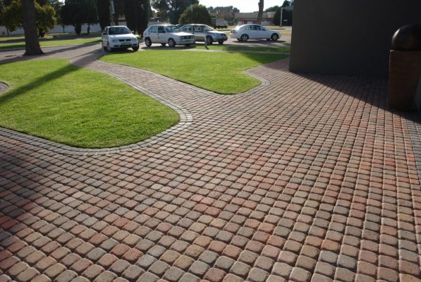 THE COBBLED PAVER EFFECT