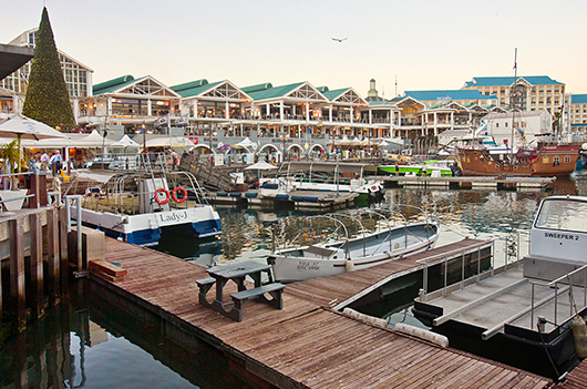 VA WATERFRONT SHOPPING CENTRE ACHIEVES FIVE-STAR GREEN RATING1 VA WATERFRONT SHOPPING CENTRE ACHIEVES FIVE-STAR GREEN RATING1