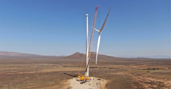 FIRST TURBINE AT PERDEKRAAL EAST WIND FARM ERECTED FIRST TURBINE AT PERDEKRAAL EAST WIND FARM ERECTED