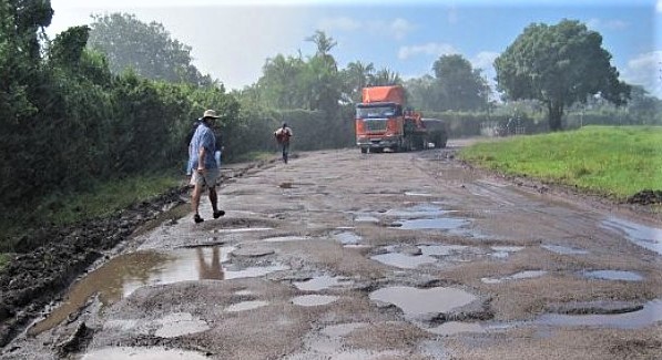 POLITICAL EXPEDIENCY CORRUPTION BLAMED FOR ZIM'S POOR ROAD INFRASTRUCTURE POLITICAL EXPEDIENCY CORRUPTION BLAMED FOR ZIM'S POOR ROAD INFRASTRUCTURE