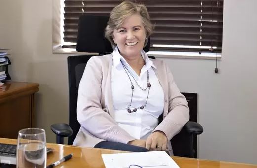 Gov must stimulate Gov must stimulate