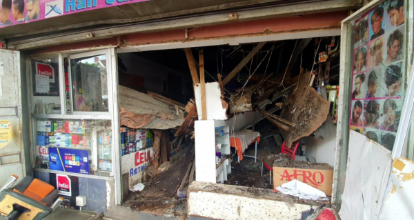 SEVERAL INJURED IN DURBAN BUILDING COLLAPSE1