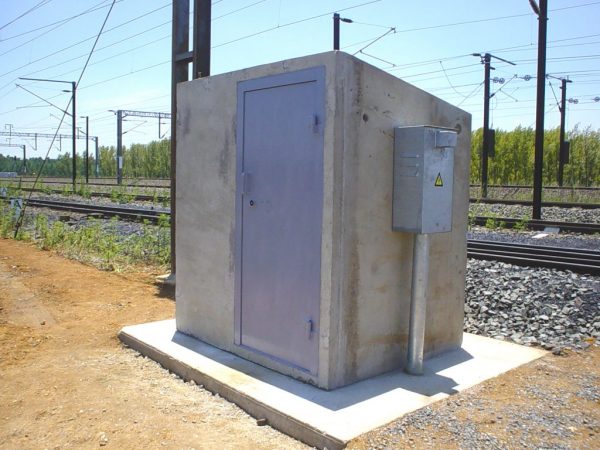 VERSATILE PRECAST CONCRETE EQUIPMENT SHELTERS