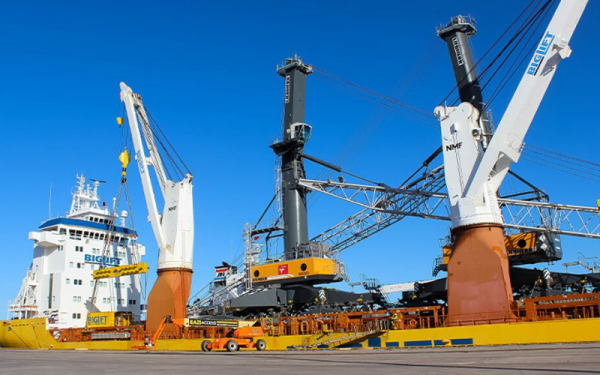 Two new cranes delivered to Port Elizabeth terminal