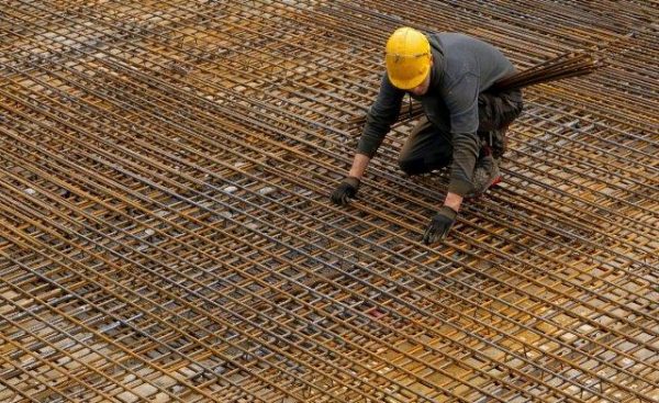 Rebar can best be protected by means of hot dip galvanizing. Pic by Ricardo Gomez Angel, Unsplash Rebar can best be protected by means of hot dip galvanizing. Pic by Ricardo Gomez Angel, Unsplash