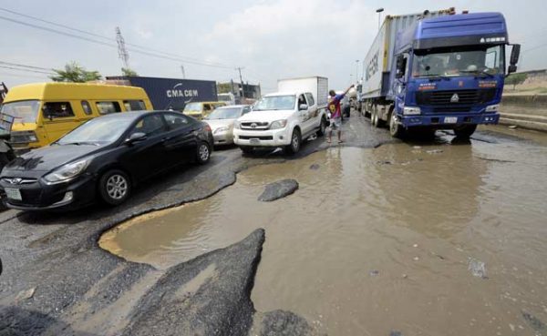 Nigerian_roads-1 Nigerian_roads-1